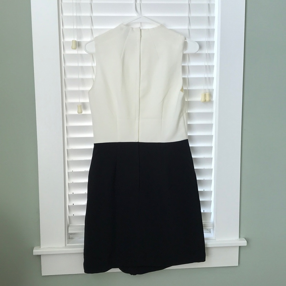 White and Black Dress - Picture 2 of 5